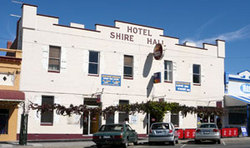 Shire Hall Hotel - Pubs and Clubs