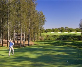 Hunter Valley Golf and Country Club - Pubs and Clubs
